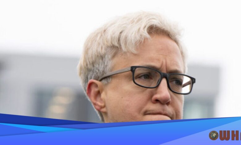 Oregon Governor Risks Constitutional Crisis