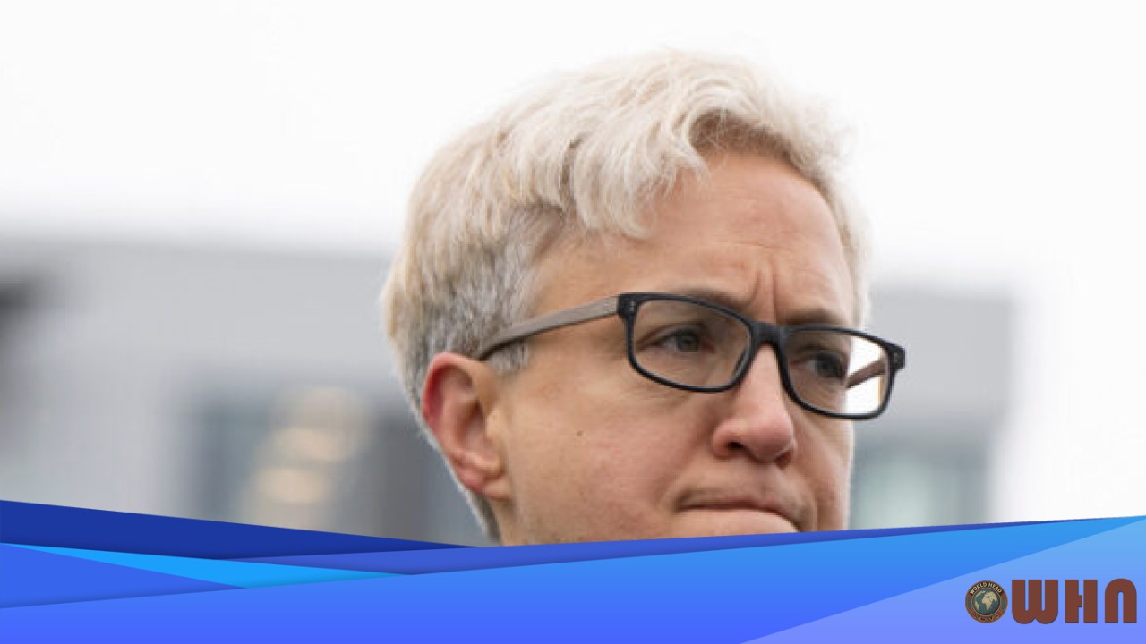 Oregon Governor Risks Constitutional Crisis